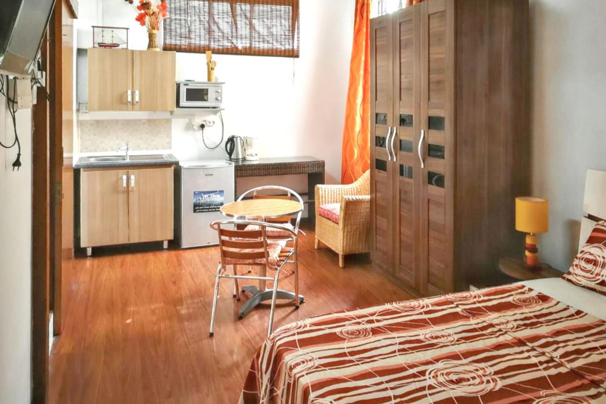 Charming Studio In Flic En Flac With Enclosed Garden 25M² Buitenkant foto