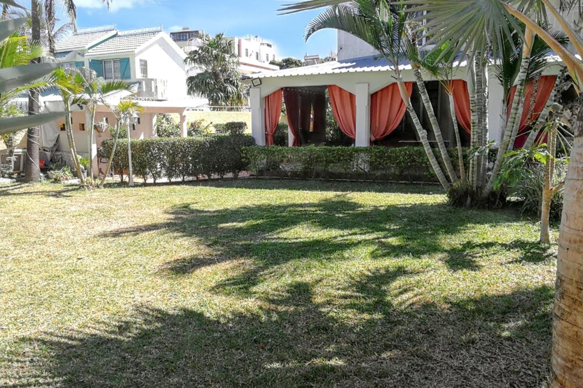 Charming Studio In Flic En Flac With Enclosed Garden 25M² Buitenkant foto